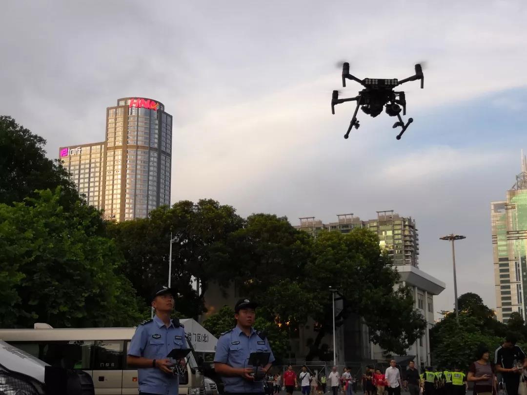 “空中警察”：眼神犀利的警用无人机(图2)