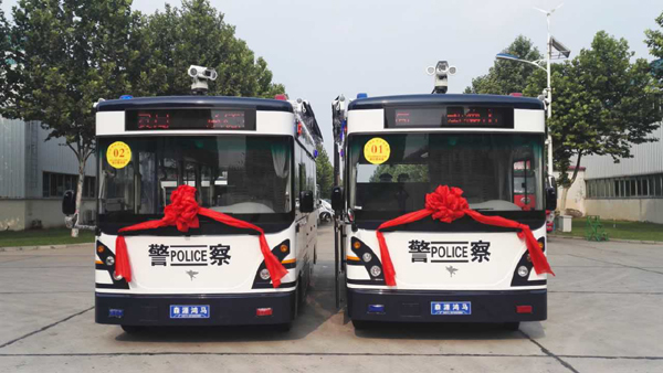 避暑胜地再添高科技装备  河北承德移动警务室发车(图1)