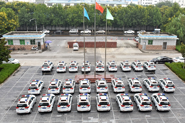 鹿邑县公安局首批30台SUV电动巡逻车发车(图6)