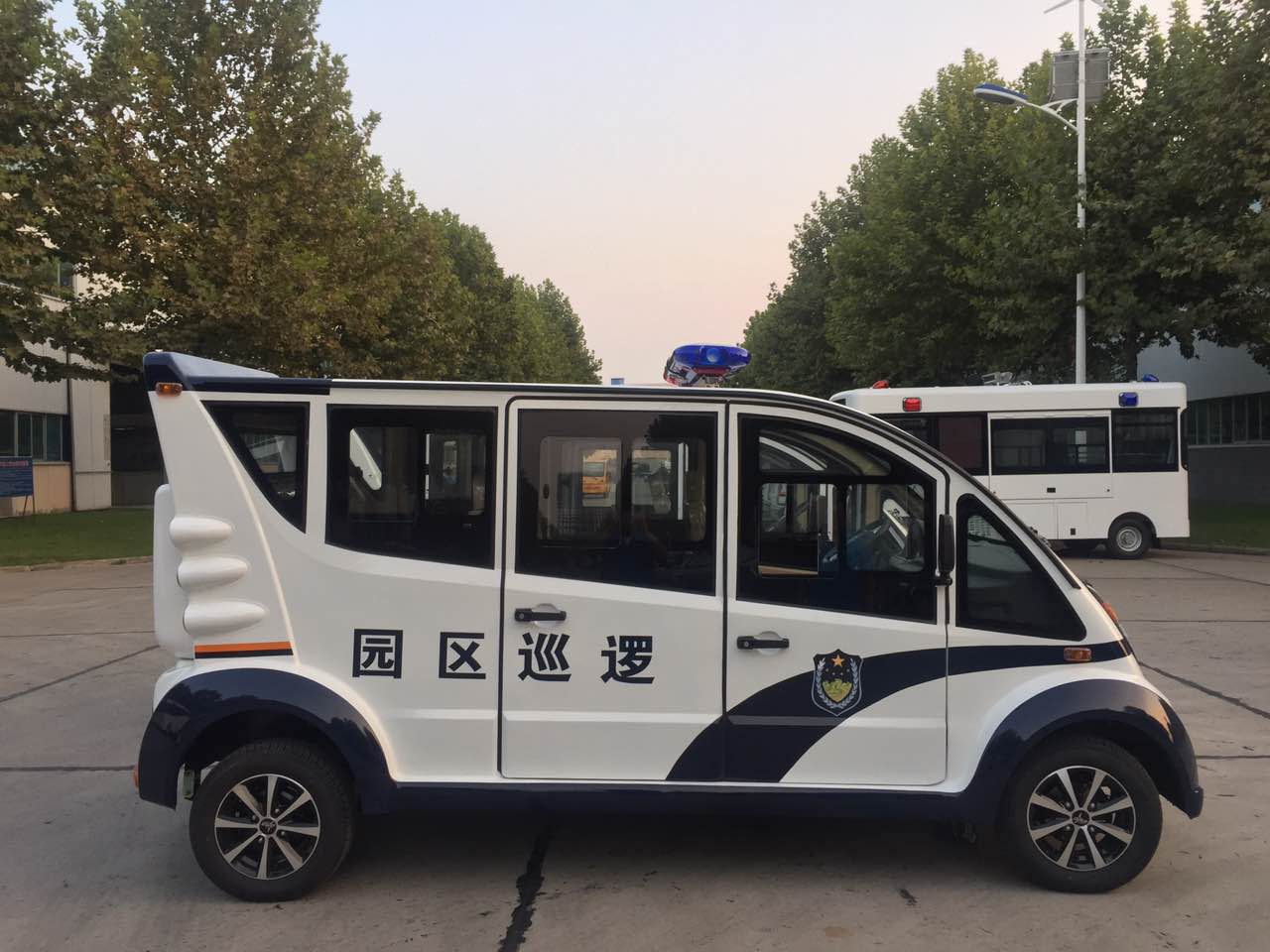 开封尉氏县电动巡逻车发车(图3)