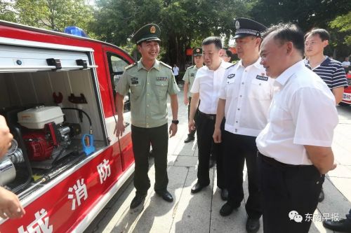 泉州市鲤城区首次在全省引进双头电动微型消防车(图3)