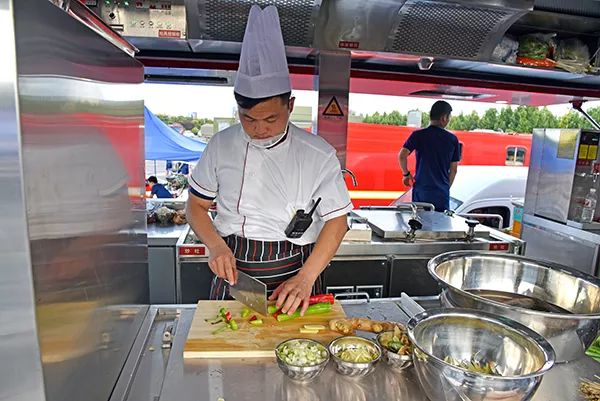 应急救援舌尖上的战斗力—森源鸿马饮食保障车(图16)