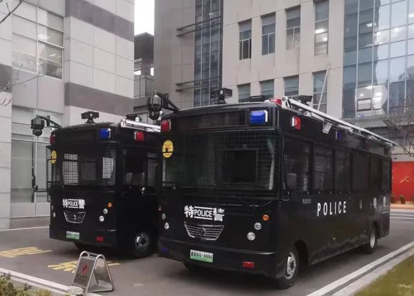 江苏南通市智慧警务便民工作站正式到岗执勤(图1)