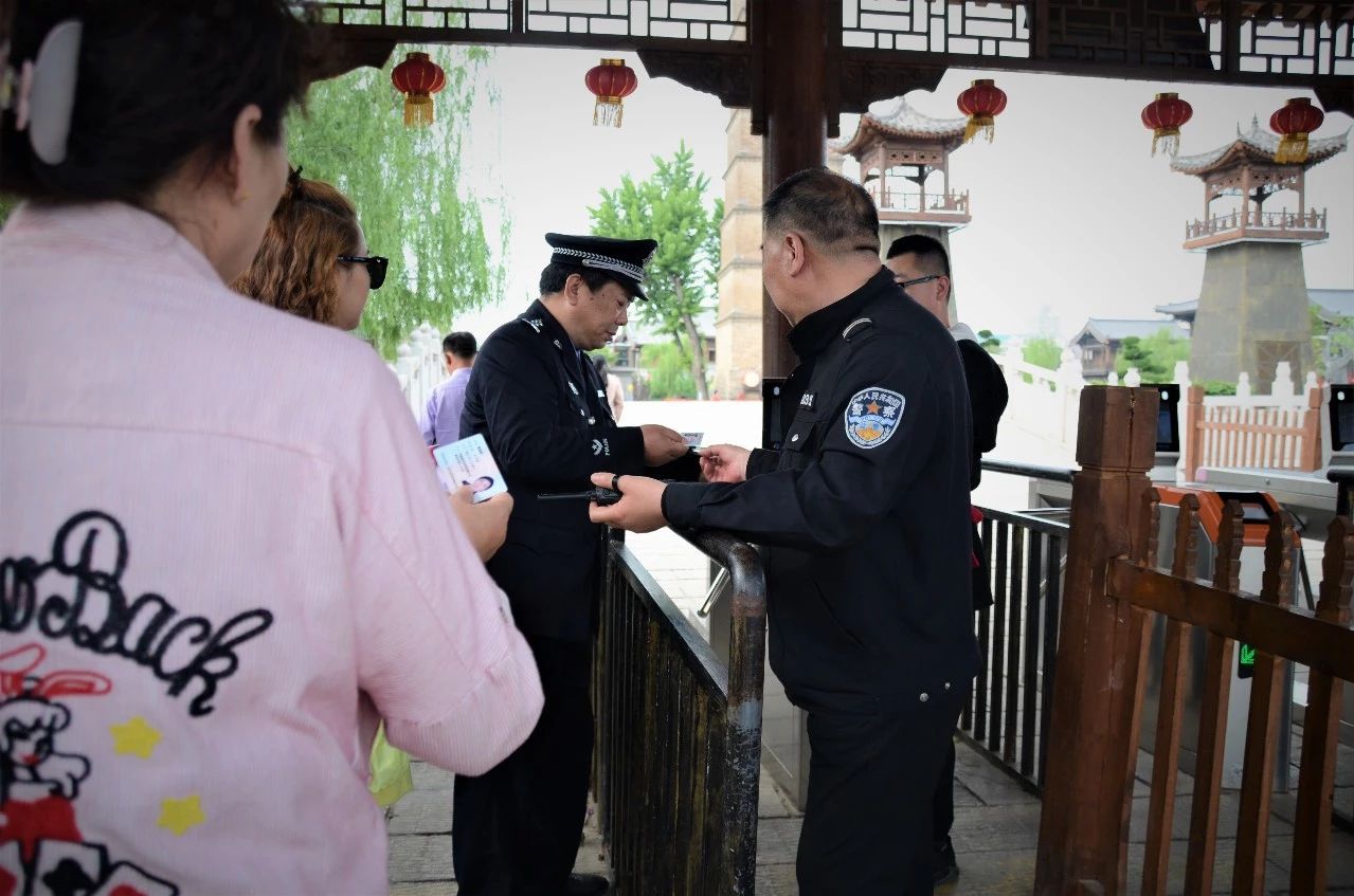 美好洛阳平安景区，森源鸿马移动警务室在守护(图4)